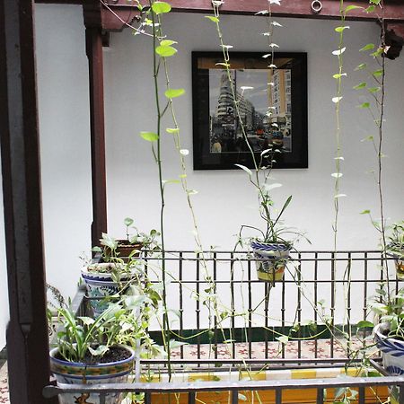 Pension Lisdos セビリア エクステリア 写真